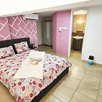 Duplex * Larnaca